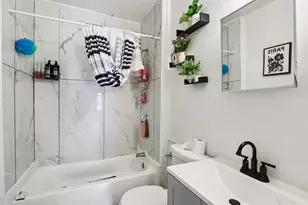 424 Cedar St, Manchester, NH 03103 - Photo 10