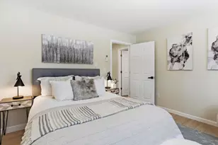 189 Coburn Woods Dr, Nashua, NH 03063 - Photo 12