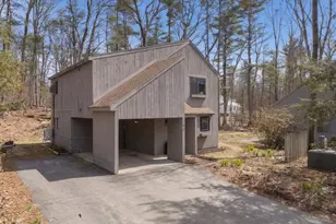 189 Coburn Woods Dr, Nashua, NH 03063 - Photo 1