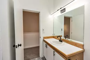 37 Church St, Keene, NH 03431 - Photo 32