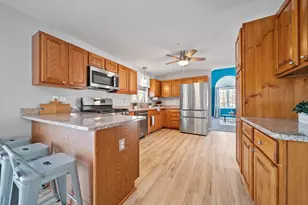 11 Barberry St, Hooksett, NH 03106 - Photo 2