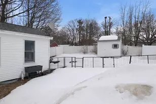 47 Carroll St, Pittsfield, NH 03263 - Photo 6