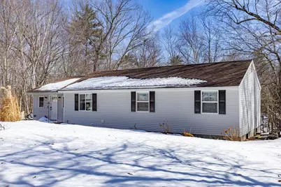 10 Richard Court, Raymond, NH 03077 - Photo 2
