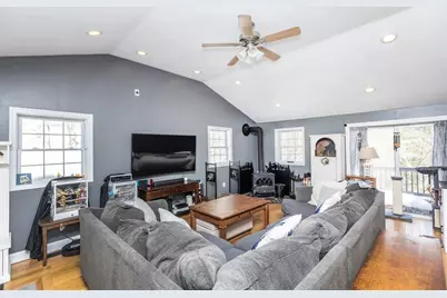10 Richard Court, Raymond, NH 03077 - Photo 14