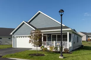 27 Mulberry Ln, Epping, NH 03042 - Photo 2