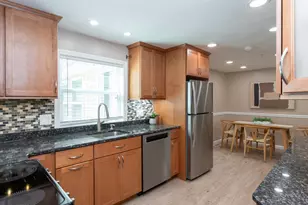 8 Ridgeview Ave, Salem, NH 03079 - Photo 2