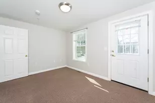 8 Ridgeview Ave, Salem, NH 03079 - Photo 38