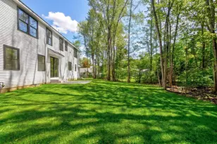 5 Highland Ave, Salem, NH 03079 - Photo 8