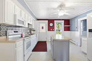 29 Elkins St, Franklin, NH 03235 - Photo 10