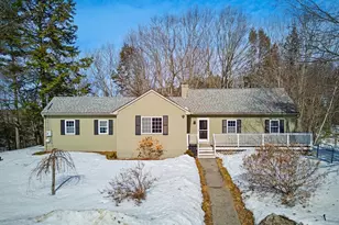 246 Cooper Hill Rd, Nottingham, NH 03290 - Photo 1