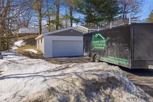 47 Millville St, Salem, NH 03079 - Photo 4