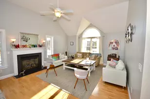 45 Currier Rd, Pelham, NH 03076 - Photo 4
