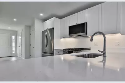 31 Crestview Way, Raymond, NH 03077 - Photo 12