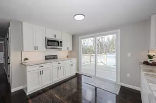 39 Hunter Dr, Epping, NH 03042 - Photo 4