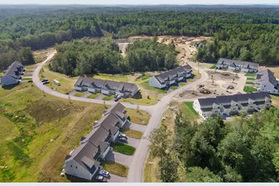 71 Driftwood Circle #27, Sandown, NH 03873 - Photo 2