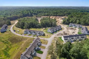 71 Driftwood Cir, Sandown, NH 03873 - Photo 2