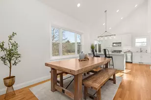 26 Moffat St, Portsmouth, NH 03801 - Photo 16