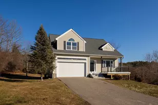 26 Moffat St, Portsmouth, NH 03801 - Photo 50