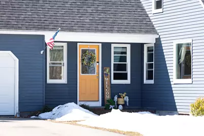 19 Pinewood Drive, Somersworth, NH 03878 - Photo 2