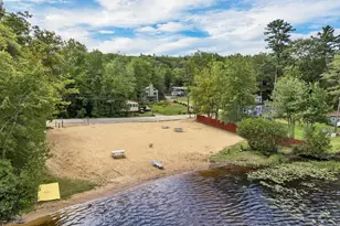 9 Warbonnet Ln, Gilmanton, NH 03237 - Photo 2