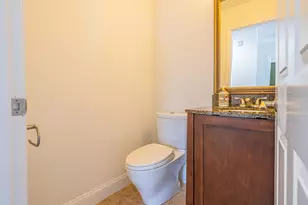 5 Lowther Pl, Nashua, NH 03060 - Photo 34