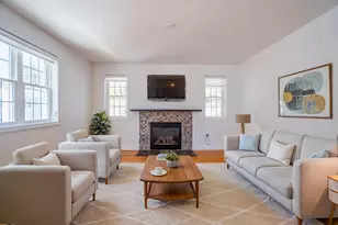 5 Lowther Pl, Nashua, NH 03060 - Photo 8