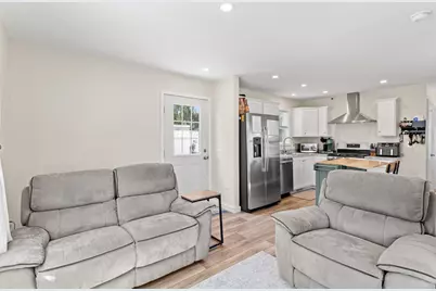 1338 Woodbury Avenue #10, Portsmouth, NH 03801 - Photo 6