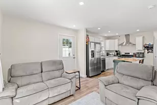 1338 Woodbury Ave, Portsmouth, NH 03801 - Photo 6