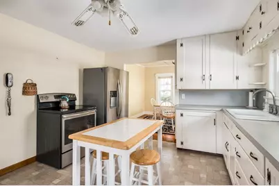 36 Highland Avenue, Derry, NH 03038 - Photo 8