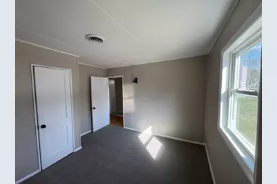 8 Belmont Ave Extension, Rutland City, VT 05701 - Photo 10