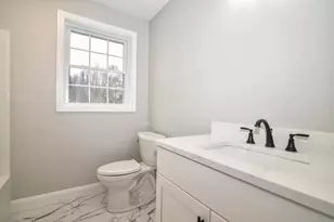 19 Mammoth Rd, Hooksett, NH 03106 - Photo 24