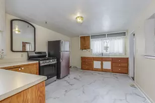 81 Village St, Concord, NH 03303 - Photo 14