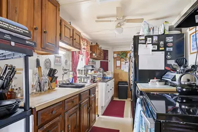 88 Pleasant Street, Claremont, NH 03743 - Photo 28