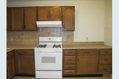 377 Huse Road #25, Manchester, NH 03103 - Photo 4