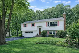 51 Bedard Ave, Derry, NH 03038 - Photo 4