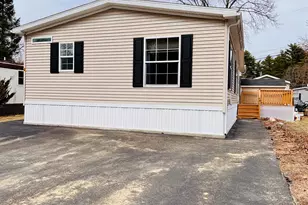 545 Elm St, Milford, NH 03055 - Photo 4