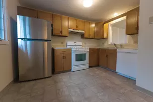 58 Merrimack Dr, Merrimack, NH 03054 - Photo 4