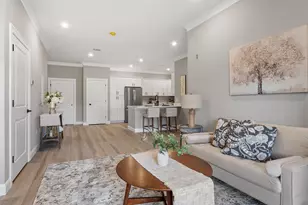 10100 S Willow St, Manchester, NH 03103 - Photo 16