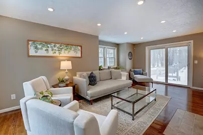 137 Winterwood Drive, Londonderry, NH 03053 - Photo 4