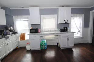 22 Beech St, Nashua, NH 03060 - Photo 10