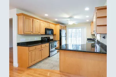 5 Canterbury Court, Salem, NH 03079 - Photo 12