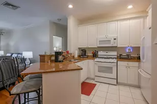 160 Daniel Webster Hwy, Nashua, NH 03060 - Photo 2