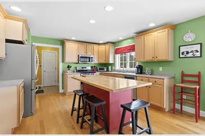 64 Danielle Lane, Dover, NH 03820 - Photo 10