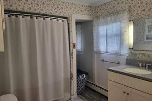 106 Spruce St, Berlin, NH 03570 - Photo 6