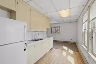 41 Varney St, Manchester, NH 03103 - Photo 18