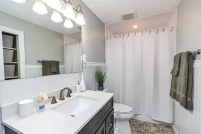 385 Hill Street, Manchester, NH 03102 - Photo 18