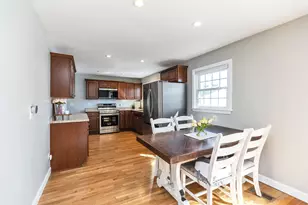 385 Hill St, Manchester, NH 03102 - Photo 8