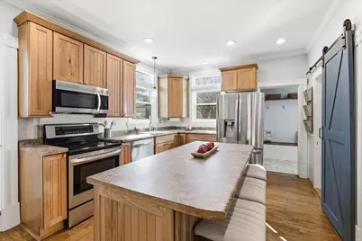 323 Myrtle Street, Manchester, NH 03104 - Photo 16