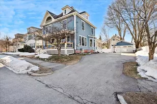 323 Myrtle St, Manchester, NH 03104 - Photo 4