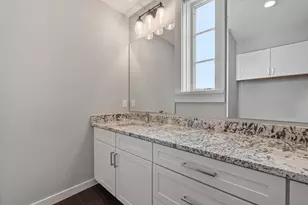 51 Elm St, Laconia, NH 03246 - Photo 20